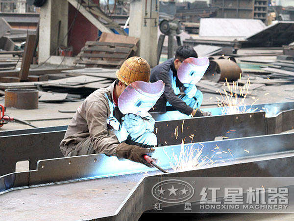 螢石錘式破碎機匠心做工、質(zhì)量過硬