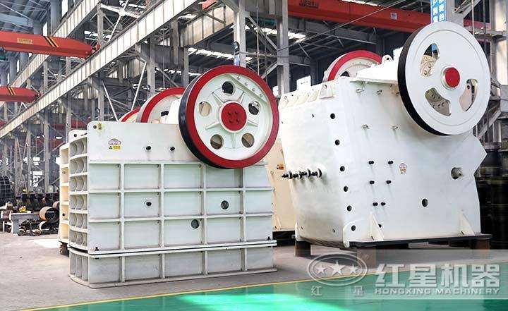 1060系列顎破機(jī)，時產(chǎn)量110-390噸
