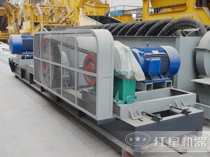 對輥式破碎機(jī)電機(jī)功率45*2KW，處理能力20-40t/h