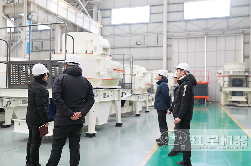 紅星廠家小型制砂機(jī)價(jià)格便宜，提供客戶到場參觀